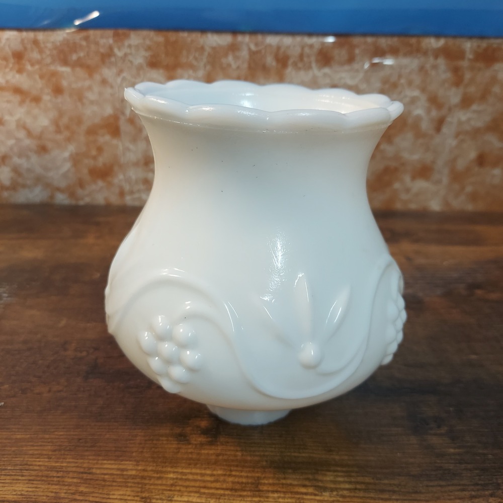 Vintage White Milk Glass Grape Leaf Embossed Scalloped Lamp Shade 5" Tall